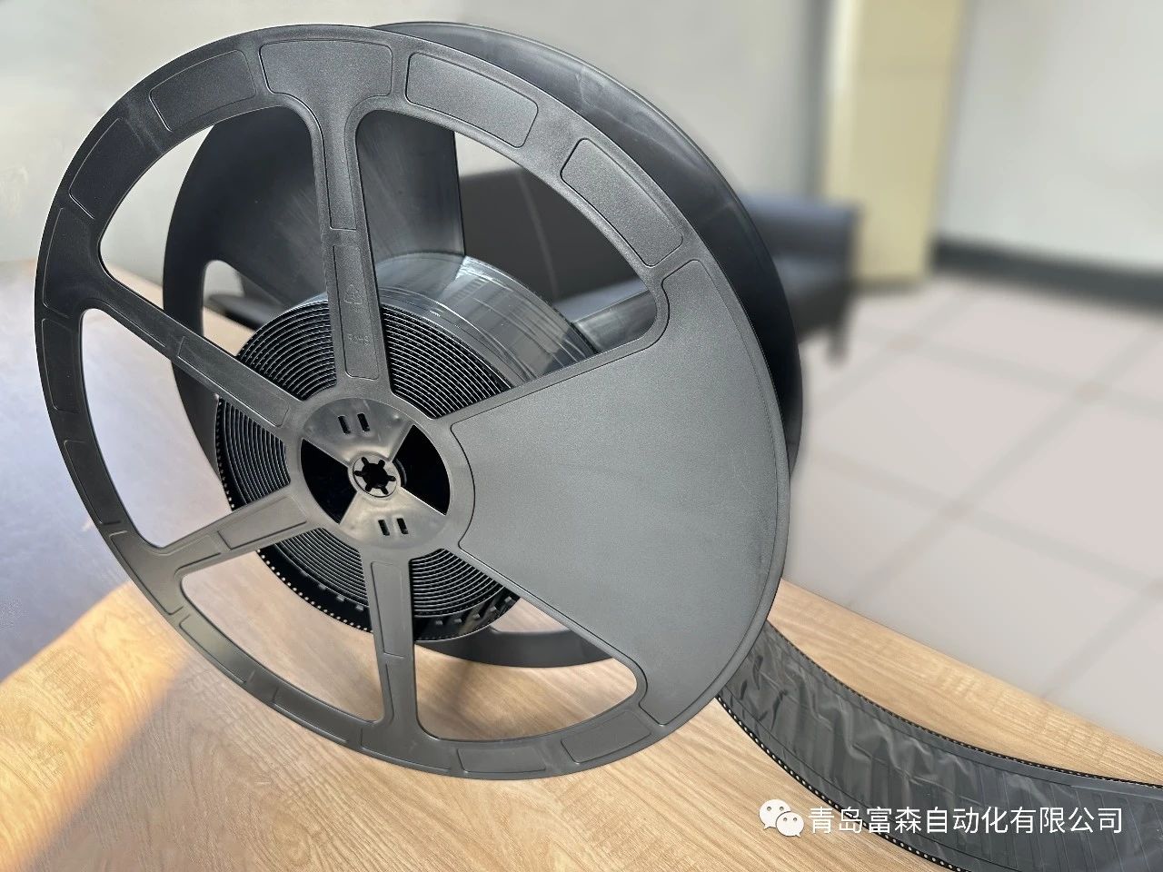 自動化貼附 自動化貼附